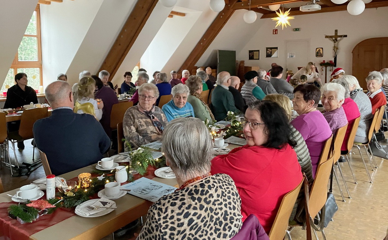 2024 Adventsfeier Seniorenclub