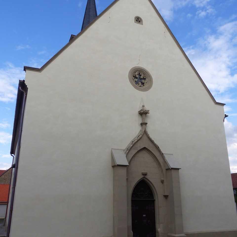 Heilig Blut außen