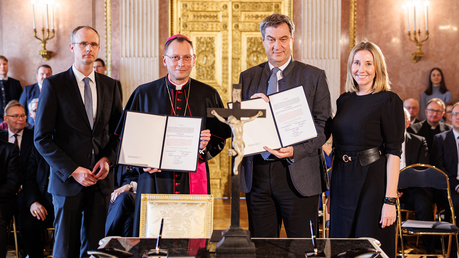 Vereidigung des künftigen Erzbischofs Herwig Gössl im Prinz-Carl-Palais in München Vereidigung